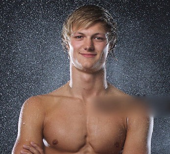 swimmer sportman Ieuan Lloyd naked_001