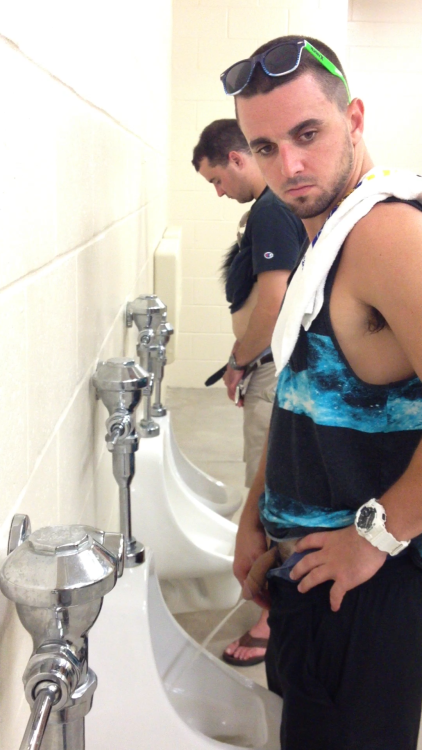 spycam guy peeing public urinal_001