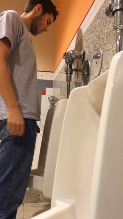spycam guy peeing public urinal_005
