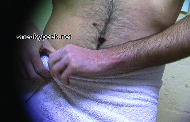 Hairy Hidden Cam Nude - Hairy man caught naked before the shower - Spycamfromguys ...