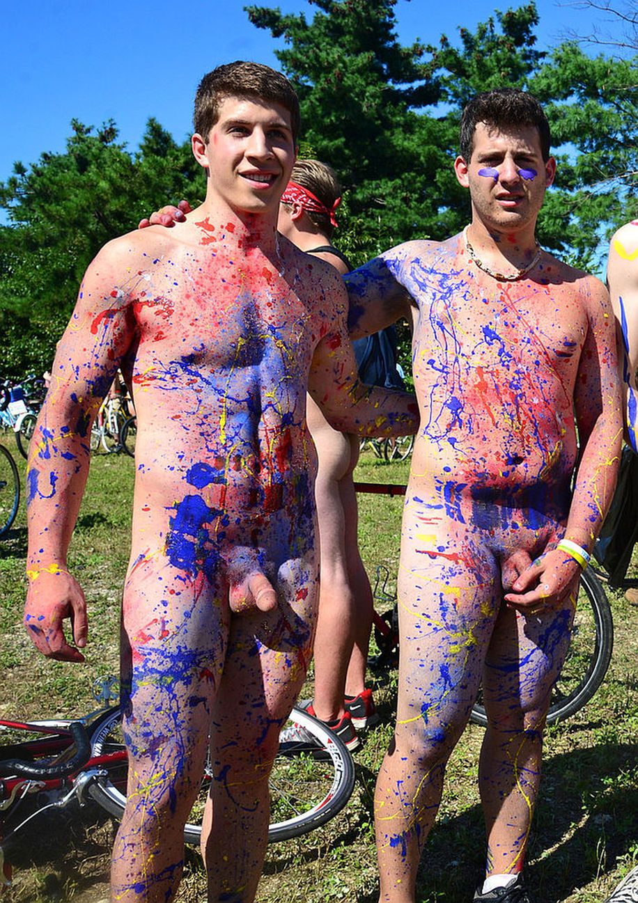 naked guys body painting