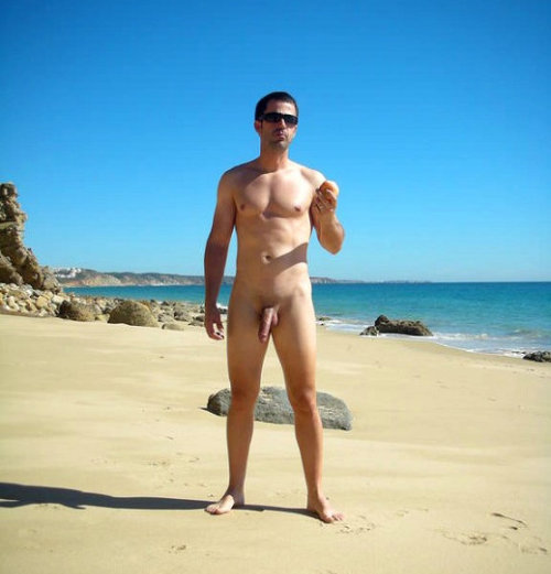 nudist man caught beach