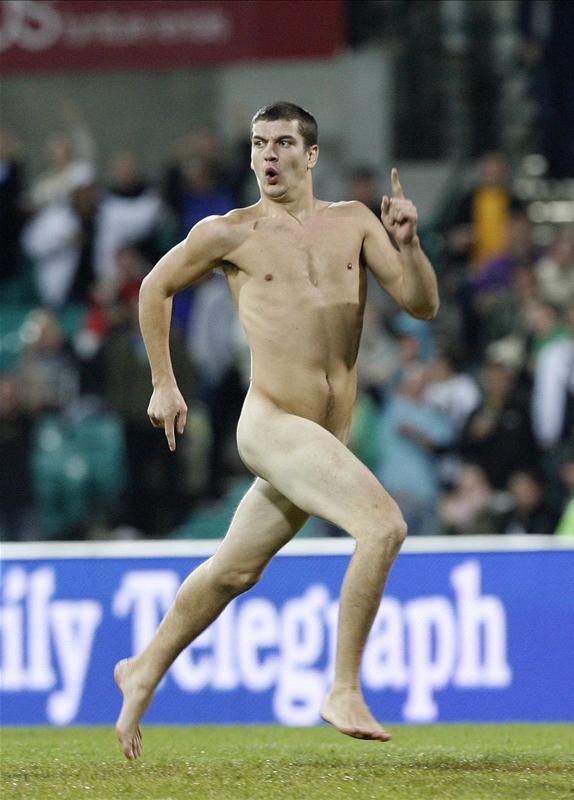 naked streaker guy sport