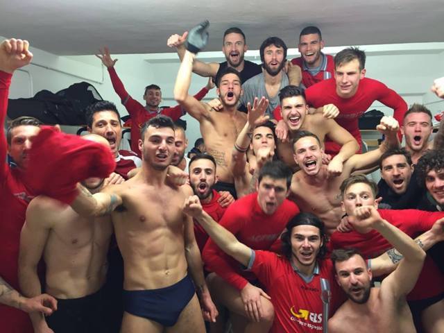 footballers underwear celebrating lockerroom