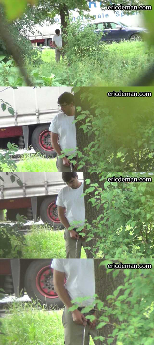 spy on man peeing outdoor