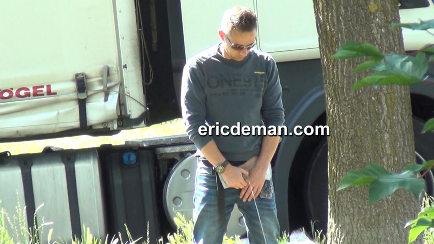 ericdeman trucker peeing