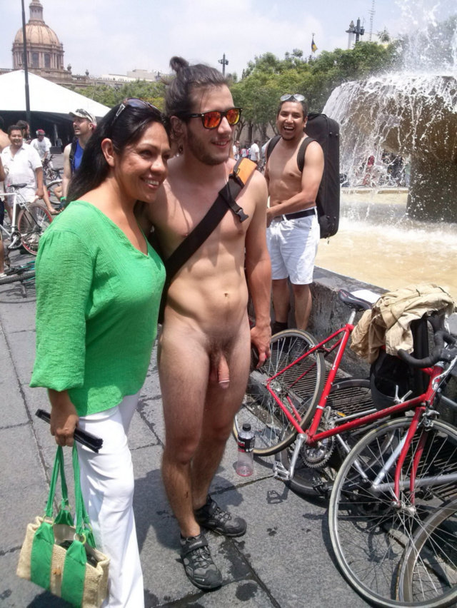 big dick guy naked selfie in public