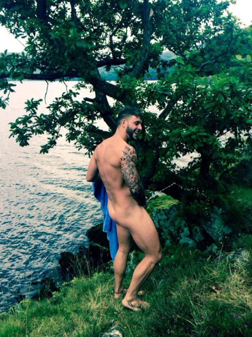 naked guy lake