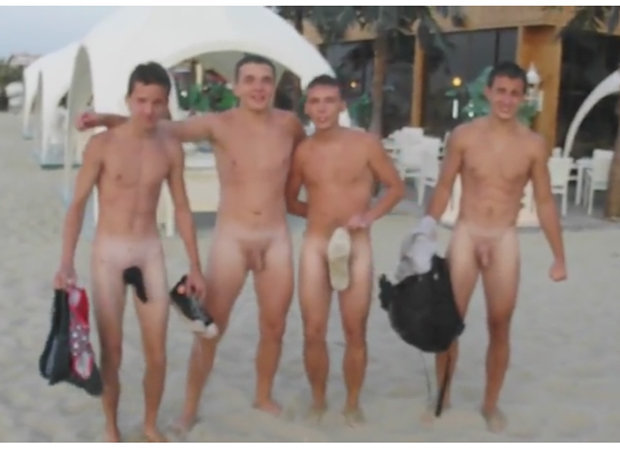 Straight Guys Naked Beach Selfie Spycamfromguys Hidden Cams Spying On Men