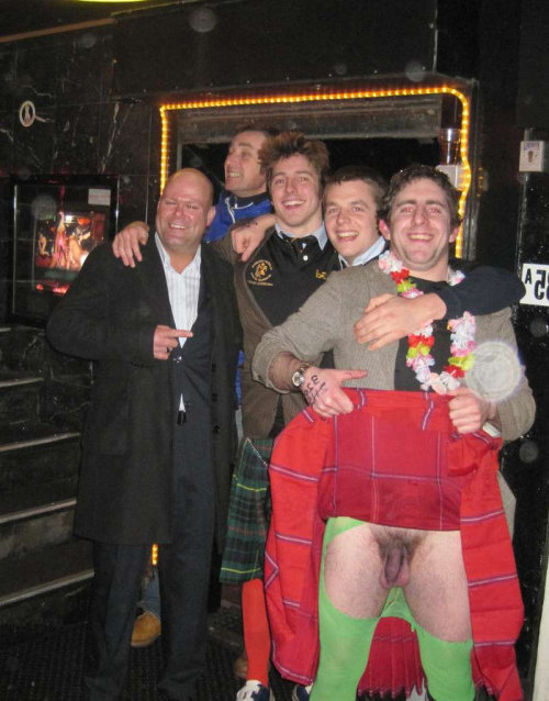 straight man shows dick under kilt