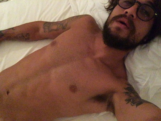 daniel osvaldo nude selfies