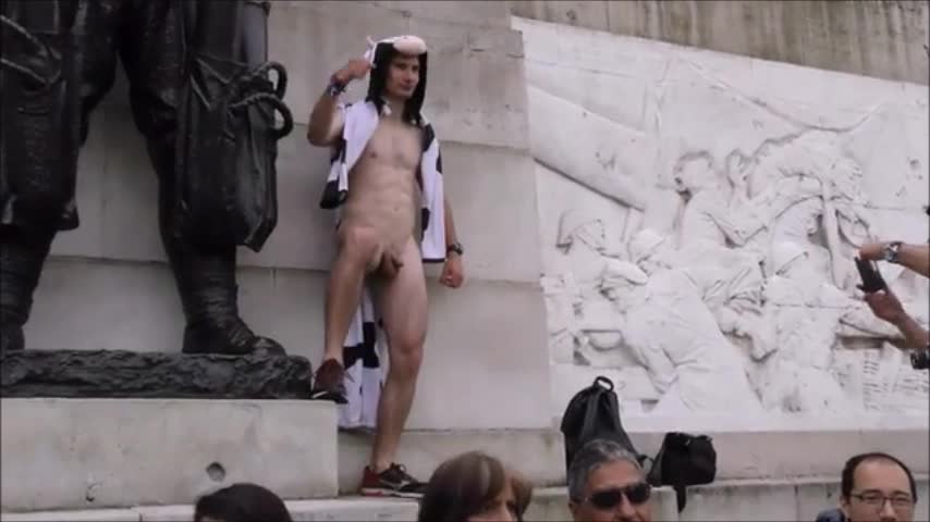 french-men-naked-london-wnbr-2