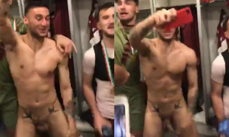 Italian Footballers Going Naked For A Lockerroom Celebration My Xxx