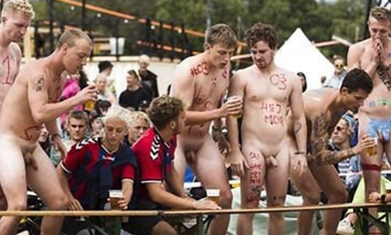 Roskilde festival nackt