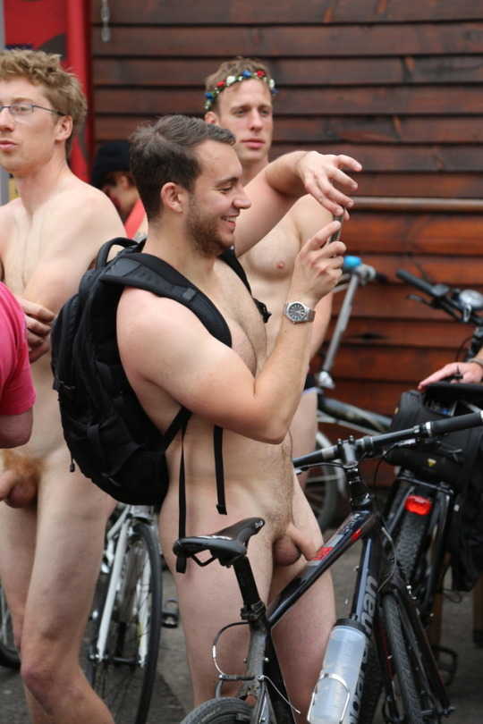 uncut guy caught naked during wnbr in public