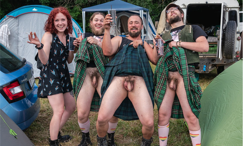 straight guys flashing their cocks at music festival