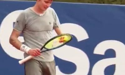tennis player with nice bulge