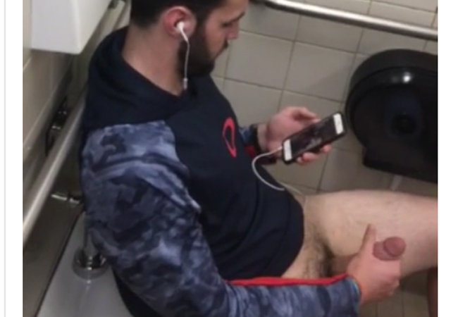 horny dude caught wanking public toilet spy - Spycamfromguys