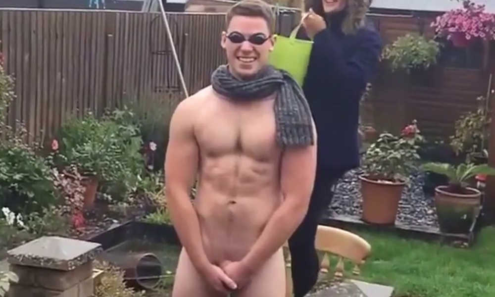 naked guy for ice bucket challenge