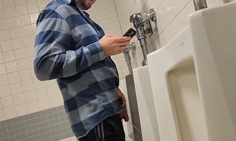 man with thick big dick caught peeing at urinals