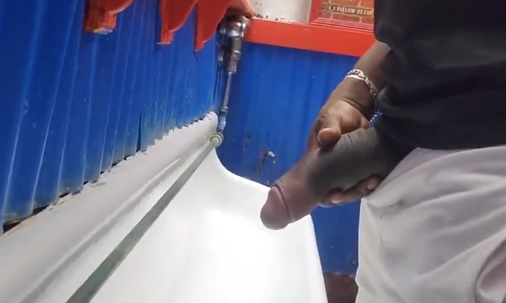 dude with big black dick caught peeing at urinals